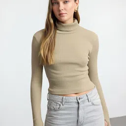 Trendyol Crop Top-image-33