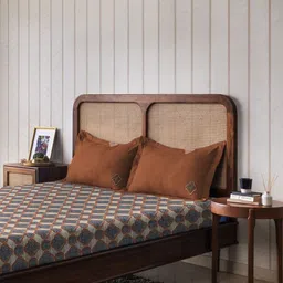 The Happy Pod Rust & Blue Geometric Microfiber 160 TC Queen Bedsheet with 2 Pillow Covers-5