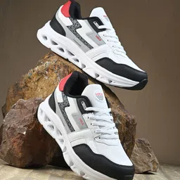 HRX by Hrithik Roshan Men Running Non-Marking Shoes-picture-2