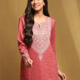 Biba Women Floral Printed Straight Kurti-14