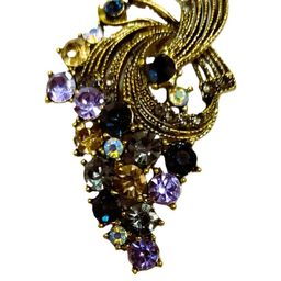 VOICI Women Gold-Toned Plated Metal Brooch-image-53