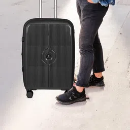 Polo Class Set Of 3 Textured Hard-Sided Trolley Bag With Vanity-2