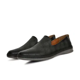 Big Boon Men Textured Slip -On Loafers-image-59