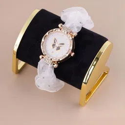 SZN Women White Scrunchies Straps Dial Analogue Watch-picture-33