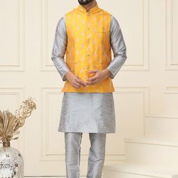 SOJANYA Men Regular Kurta with Churidar-picture-35