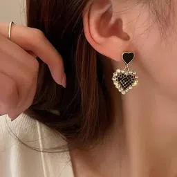 ONUYX Heart Shaped Drop Earrings-32