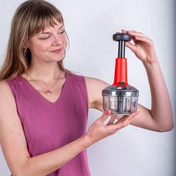 INUS 2-in-1 Vegetable and Fruit Chopper Manual Hand-Press Push Chopper for Efficient Cutting of Onions, Salads, Tomatoes, and Potatoes. Features a Large with an Easy Push and Close Button - 600ml image 3