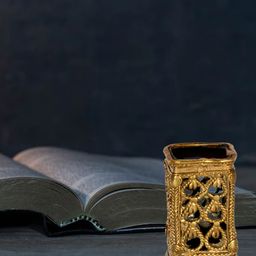 SHREE KALA HOME DECOR Bronze-Toned Solid Pen Holder Showpiece-image-19