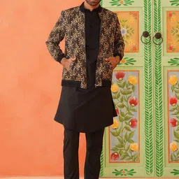 TheEthnic.Co Men Floral Printed Sherwani Set-image-44