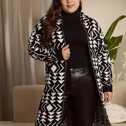 Berrylush Curve Women Printed Longline-image-29
