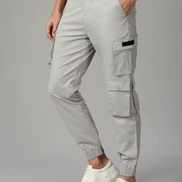 British Club Men Relaxed Low-Rise Cargos Trousers-image-67