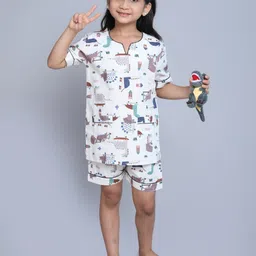 Little Clothings Girls Animal Printed V Neck Pure Cotton Top & Shorts Night Suits-picture-5