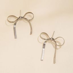 StyleCast x Revolte Classic Studs Earrings-46