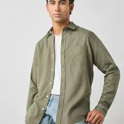 Red Flame Men Solid Spread Collar Casual Shirt-picture-48