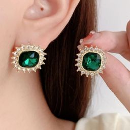 AKISON JEWELS Square Studs Earrings-image-98