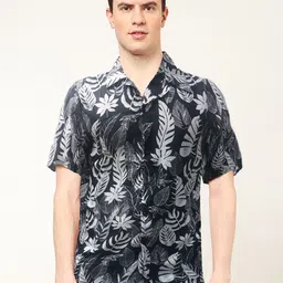 IKRASS Men Spread Collar Floral Printed Casual Shirt-picture-22