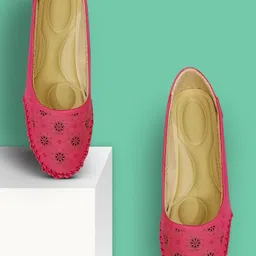 saanvishubh Women Printed Slip-On Sneakers-43