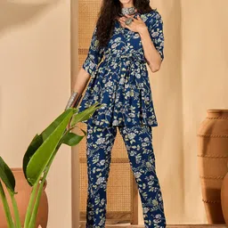 Sangria Floral Printed Pure Cotton Tunic & Trousers Co-Ords-image-71