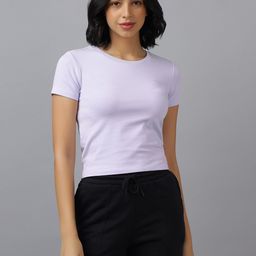 Converse Women Solid Round Neck T-shirt-image-68