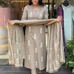 Brand Hill Women Floral Embroidered Thread Work Pure Cotton Kurta with Trousers & Dupatta-picture-17