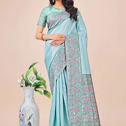 Mitera Checked Saree with Blouse Piece-23