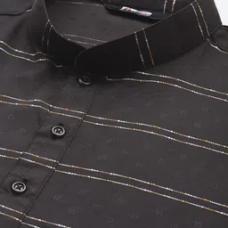 MANQ Men Geometric Thread Work Kurta image 2
