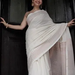 GHAN SALS Women White Ethnic Motifs Zari Silk Blend Kanjeevaram Saree-picture-19