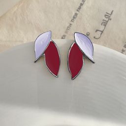 VAGHBHATT Silver-Plated Leaf Shaped Enamelled Studs image 5