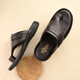 The Roadster Lifestyle Co. Men Solid Comfort Sandals-picture-41