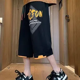 KPOP Men Typography Printed Regular Fit Shorts image 3