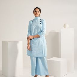 Aamili Women Solid Tunic & Palazzos Co-Ord Set-image-70
