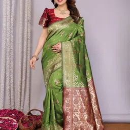 Shriyangan Ethnic Motifs Woven Design Zari Pure Silk Kanjeevaram Saree-image-33