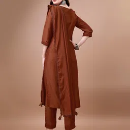 Shopping Queen Ethnic Motifs Embroidered Regular Sequinned Kurta with Trousers & Dupatta image 5