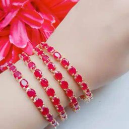 the pari Set of 4 Ruby-Studded Bangles image 1