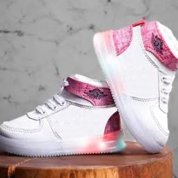 Round-Toe Shoes with Lace Fastening-image-4