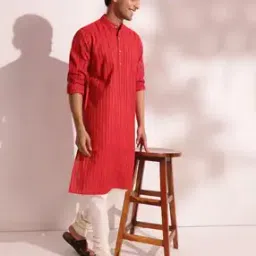 Men Slim Fit Mandarin-Collar Kurta-image-41