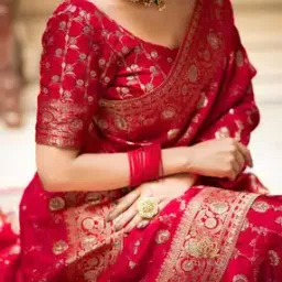 zikaraa Women Floral Print Saree with Zari Border-picture-2