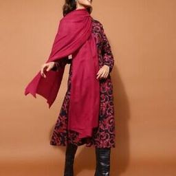 Women Stole with Frayed Hem-image-47