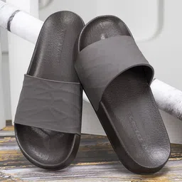 Red Tape Men Rubber Sliders-picture-19