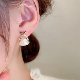 ONUYX Triangular Studs Earrings image 2