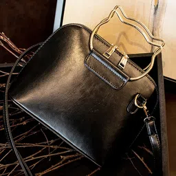 Diva Dale Structured Handheld Bag image 2