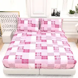 THE WHITE MOSS Pink & White Geometric 210 TC Queen Bedsheet with 2 Pillow Covers-picture-2