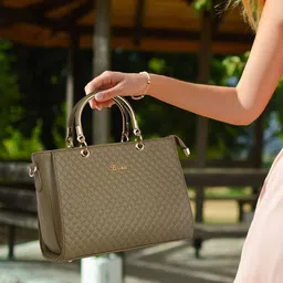 Exotic Textured Structured Handheld Bag image 4
