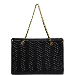 Berrylush Structured Sling Bag with Quilted image 5