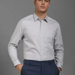Louis Philippe Men Classic Slim Fit Spread Collar Horizontal Striped Cotton Formal Shirt-picture-44