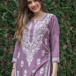 DIVASTRI Floral Embroidered Notch Neck Chikankari Straight Kurta-picture-27