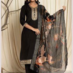VEDANA Women Embroidered Regular Thread Work Kurta with Trousers & With Dupatta-5