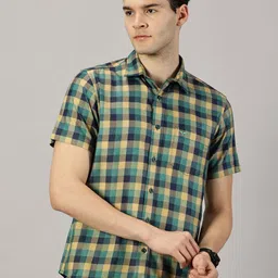LEON Men Regular Fit Gingham Checked Spread Collar Casual Shirt-image-79