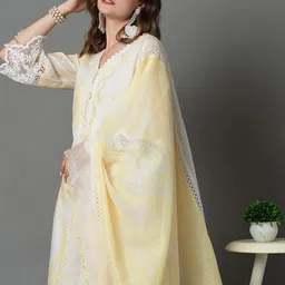HEEPOSH Abstract Printed Pure Cotton Kurta with Trousers & With Dupatta image 2