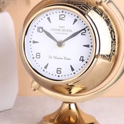 Decor de Maison Gold-Toned Contemporary Round Shaped Table Clock-image-94